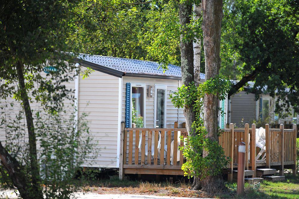 Le Village Du Lac Caravan Park Брюж Экстерьер фото