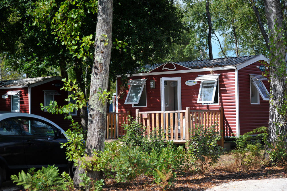 Le Village Du Lac Caravan Park Брюж Экстерьер фото